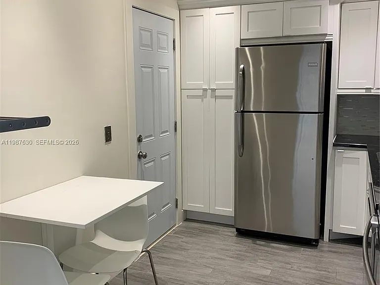 1200 Mariposa Ave #E104 — Photo 7