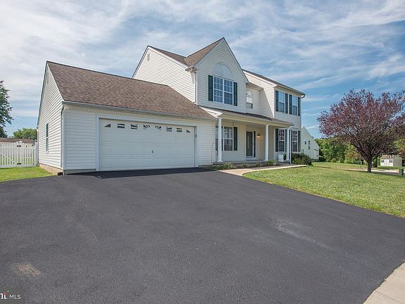 2nd image of 534 Diamond Dr