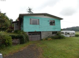 89592 N Bank Ln, Coquille, OR 97423