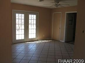 4th image of 806 W Mary Jane Dr