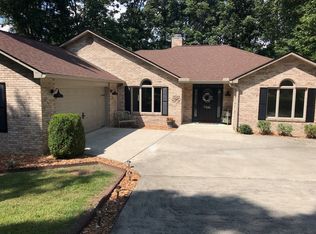 134 Quail Ridge Dr, Crossville, TN 38555