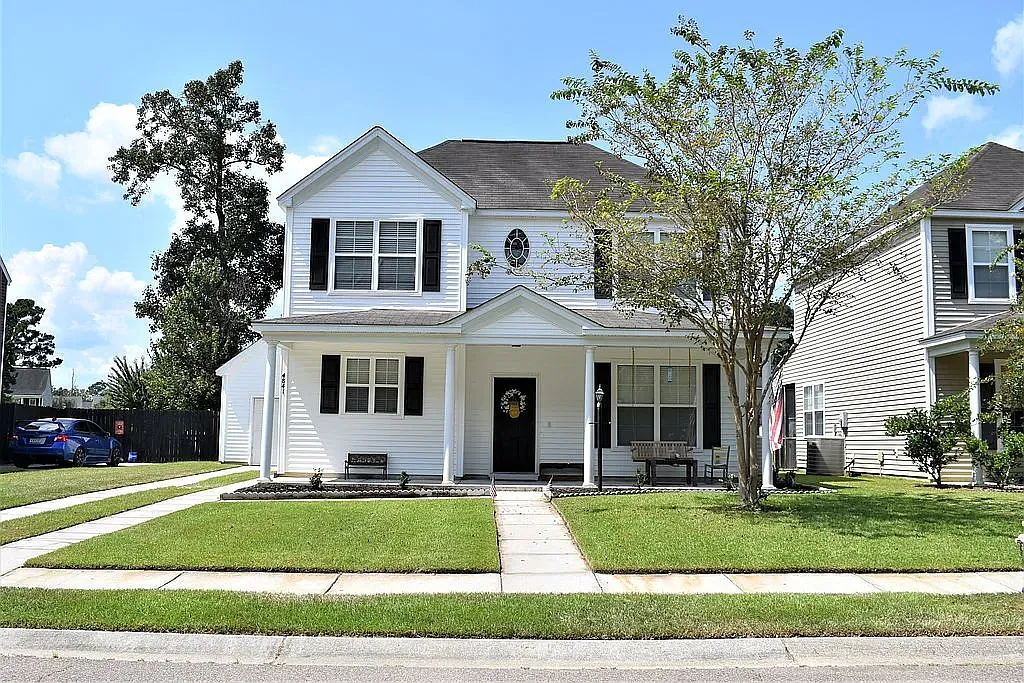 3 bed, 2.5 bath, 1432 sqft, $2,200 — Photo 1
