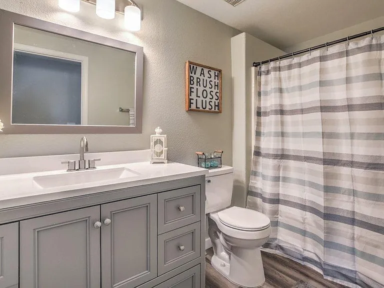 8250 N Grand Canyon Dr #1055 — Photo 7