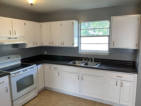 3rd image of 4130 Barna Ave APT B