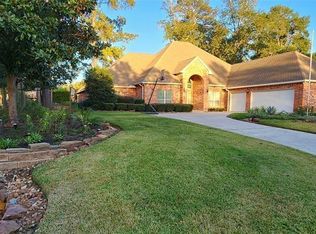 705 Fairway Oaks, Conroe, TX 77302