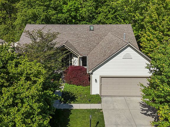 2nd image of 5252 Bracken Dr