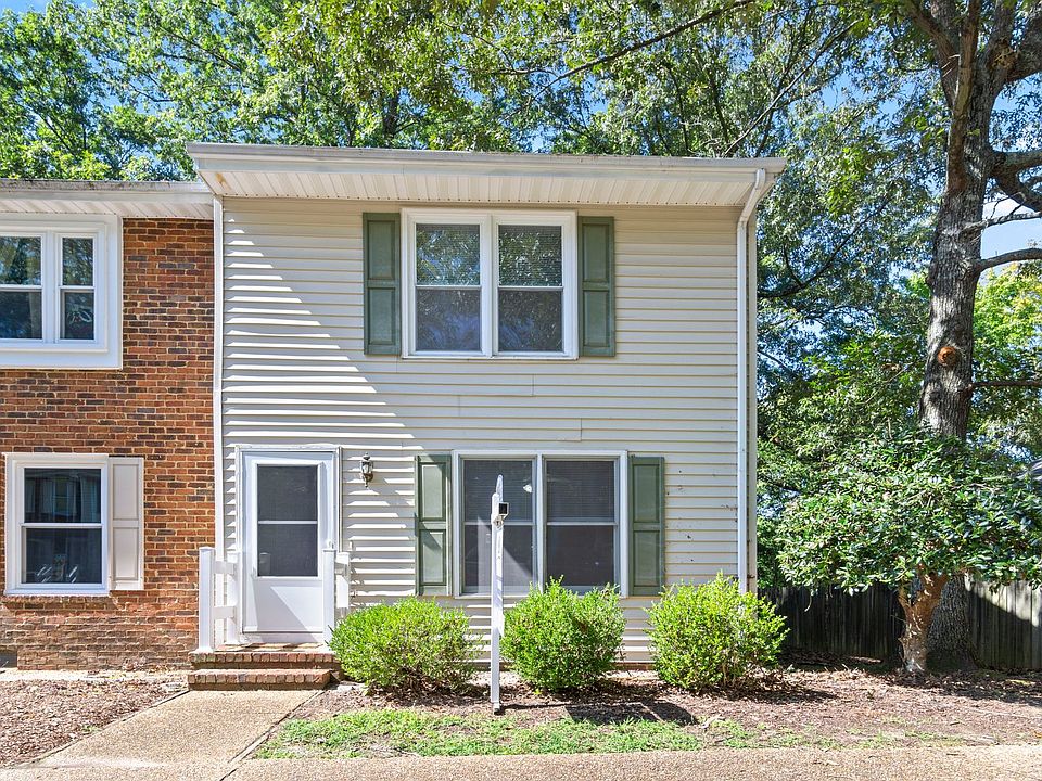 1st image of 2821 Oak Hill Dr