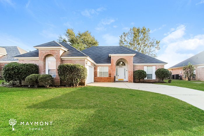 1st image of 2728 Fair Oaks Dr