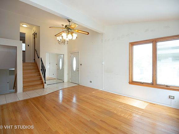 4th image of 8510 W Madison Dr