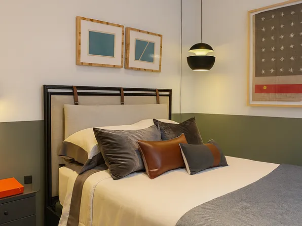 314 Carroll Street image 3 of 5