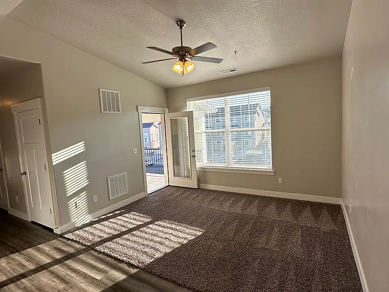 14506 S Ronan Ln #302 — Photo 5