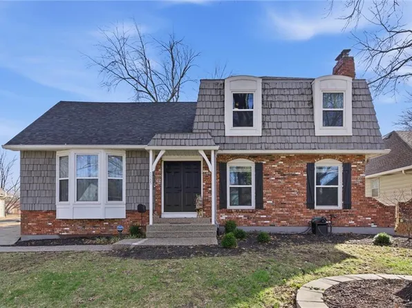 10205 W 97th Ter, Overland Park, KS 66212