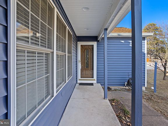 3rd image of 3 Escambia Trl
