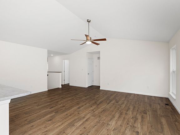 4th image of 4068 New Moon Ct