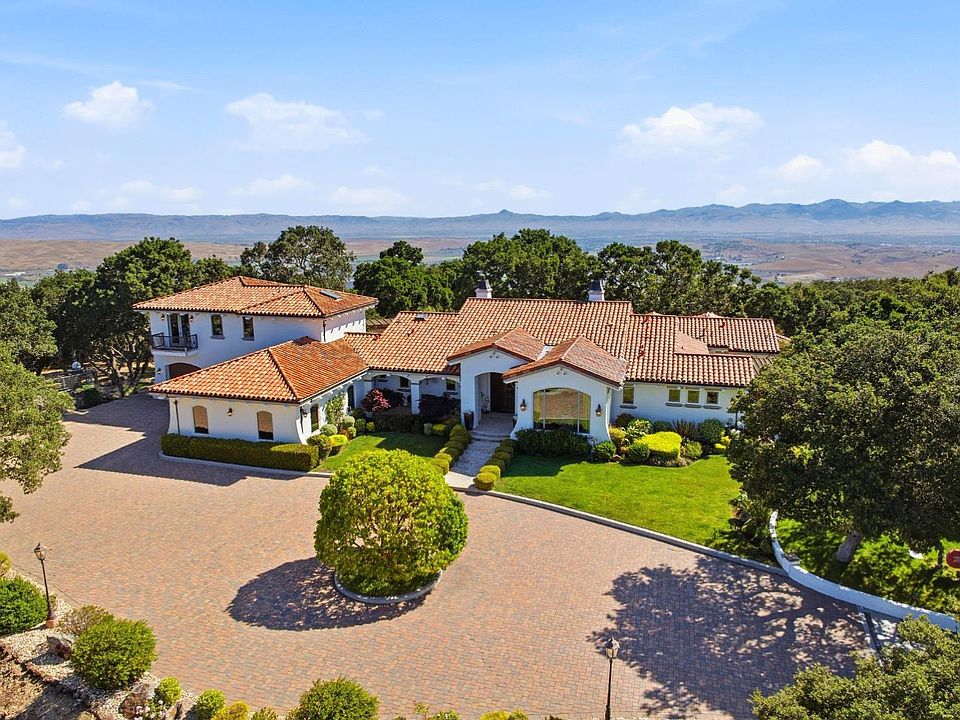 1st image of 3000 San Juan Canyon Rd