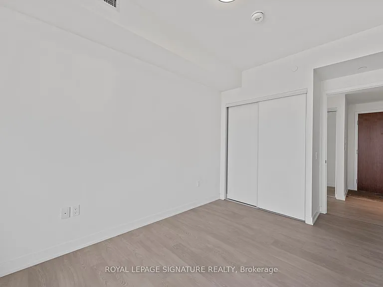 15 Queens Quay E #3305 — Photo 14