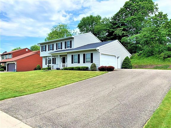 5th image of 726 Partridge Pl