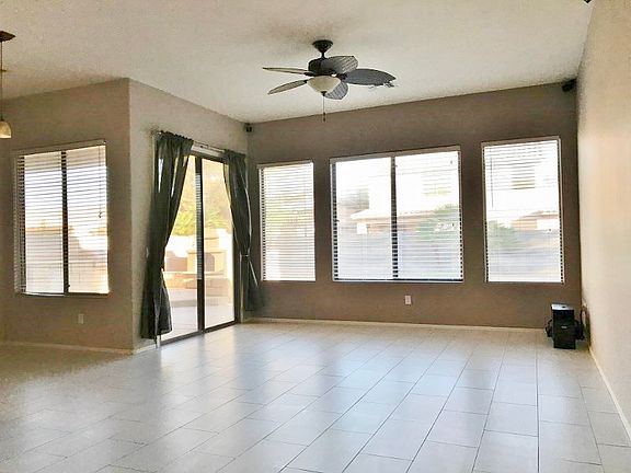 gorgeous tile in the LR and DR