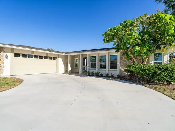 235 Caddy Rd, Rotonda West, FL 33947