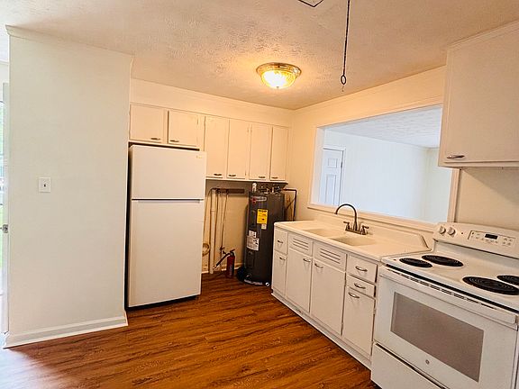 5th image of 148 Maryville Cir #148