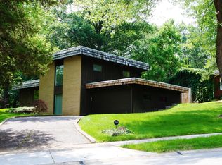 2500 Churchill Rd, Springfield, IL 62702