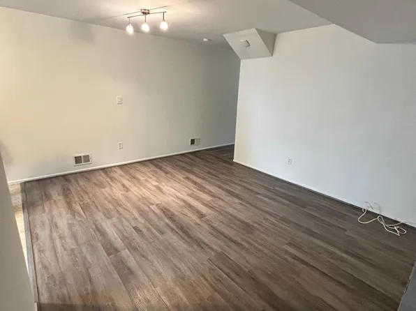 88 Robin Ct #1, Staten Island, NY 10309