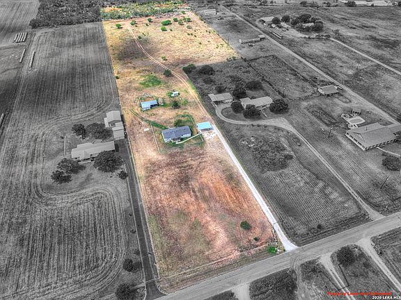 2nd image of 745 Warncke Rd