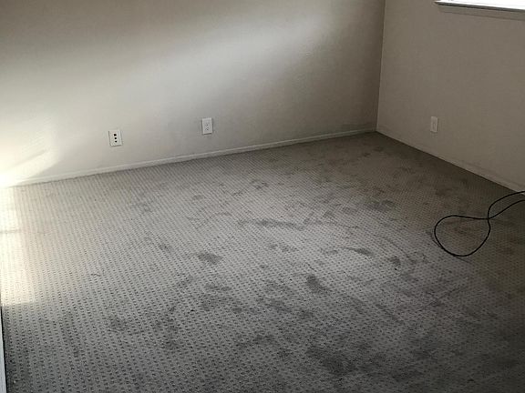 3rd image of 7202 Creekside Dr APT D