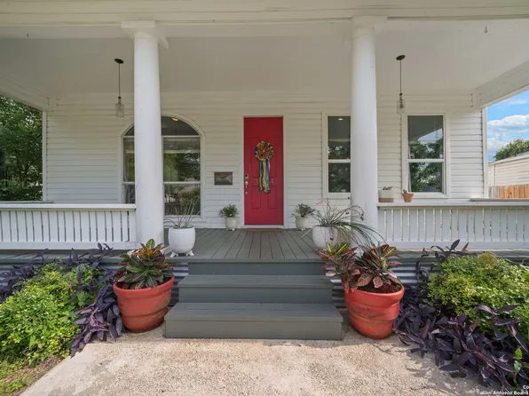 324 Burleson St, San Antonio, TX 78202