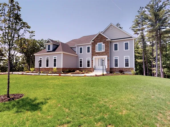 22 Forbes Rd, Hudson, MA 01749
