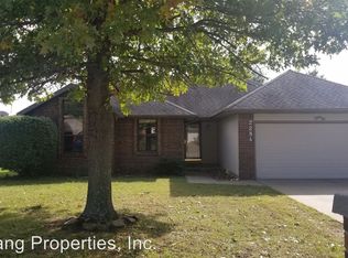 2284 W Deerfield St, Springfield, MO 65807