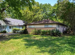 4610 Wilson St, Groves, TX 77619