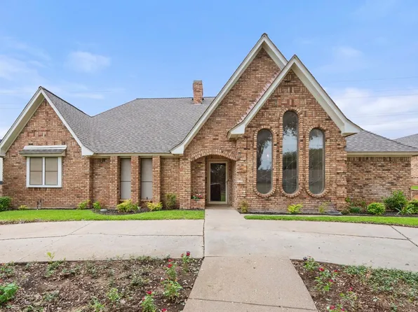 5040 Lake View Cir, Fort Worth, TX 76180