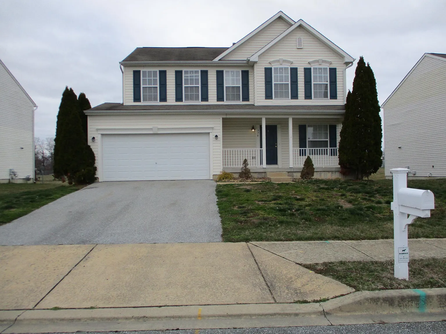 4 bed, 3.5 bath, 2200 sqft, $2,650 — Photo 1