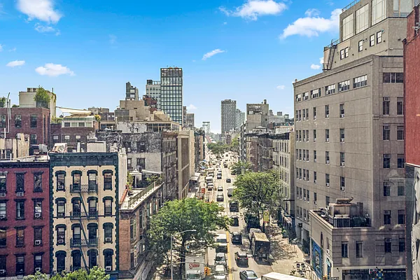 Rented by Douglas Elliman | media 7