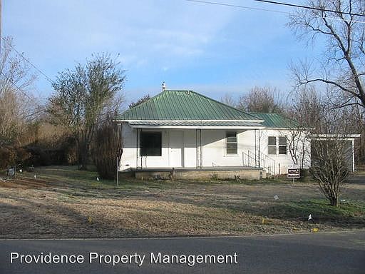 1st image of 790 W Cato Springs Rd