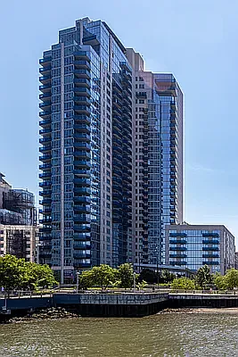 Rented by SERHANT. | media 53