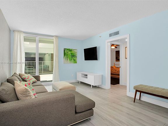4th image of 7800 Collins Ave APT 204