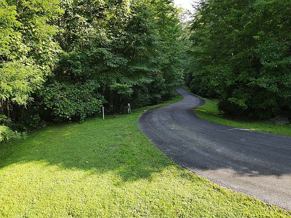 3rd image of 9 Old Forester Trail