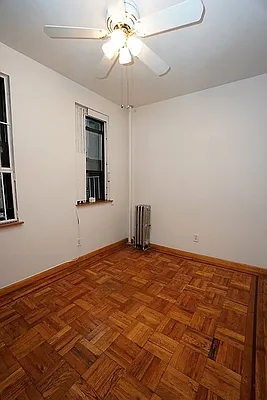 Rented by Universal Realty Group | media 25