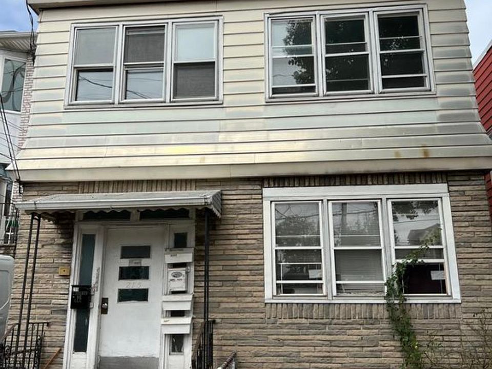 1st image of 215 Liberty Ave