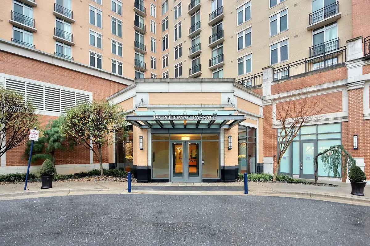 2 bed, 2.0 bath, 1225 sqft, $3,950 — Photo 1