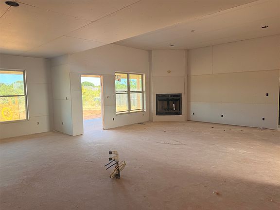 2nd image of 6510 Glen Abbey