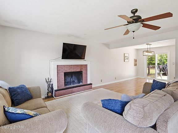 5th image of 5709 Renada Dr