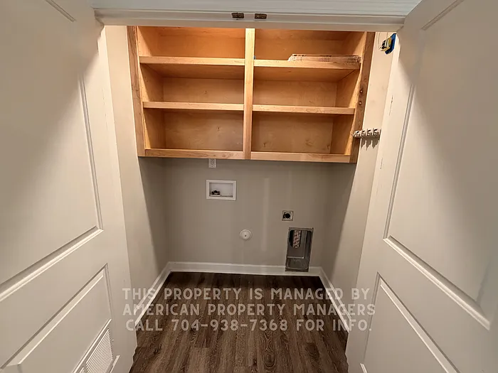 568 Kirk St — Photo 5