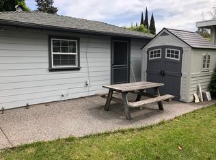 3910 Fair Oaks Ave, Menlo Park, CA 94025