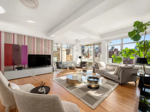 426 West 58th Street image 3 of 21