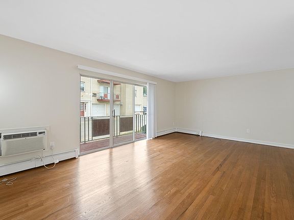 4th image of 292 Hoover Ave APT 7