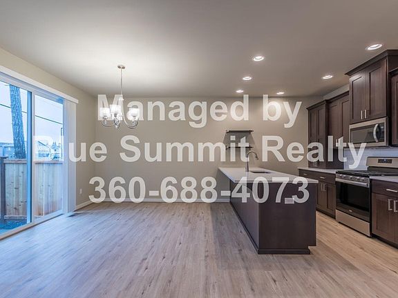 5th image of 6912 Lennon Ln NE #B