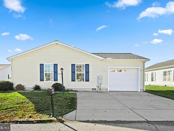 4th image of 21 Catts Ln #27